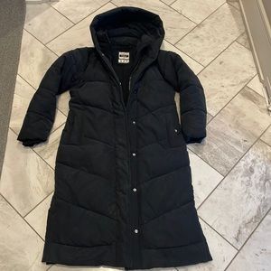 Abercrombie black puffer winter coat